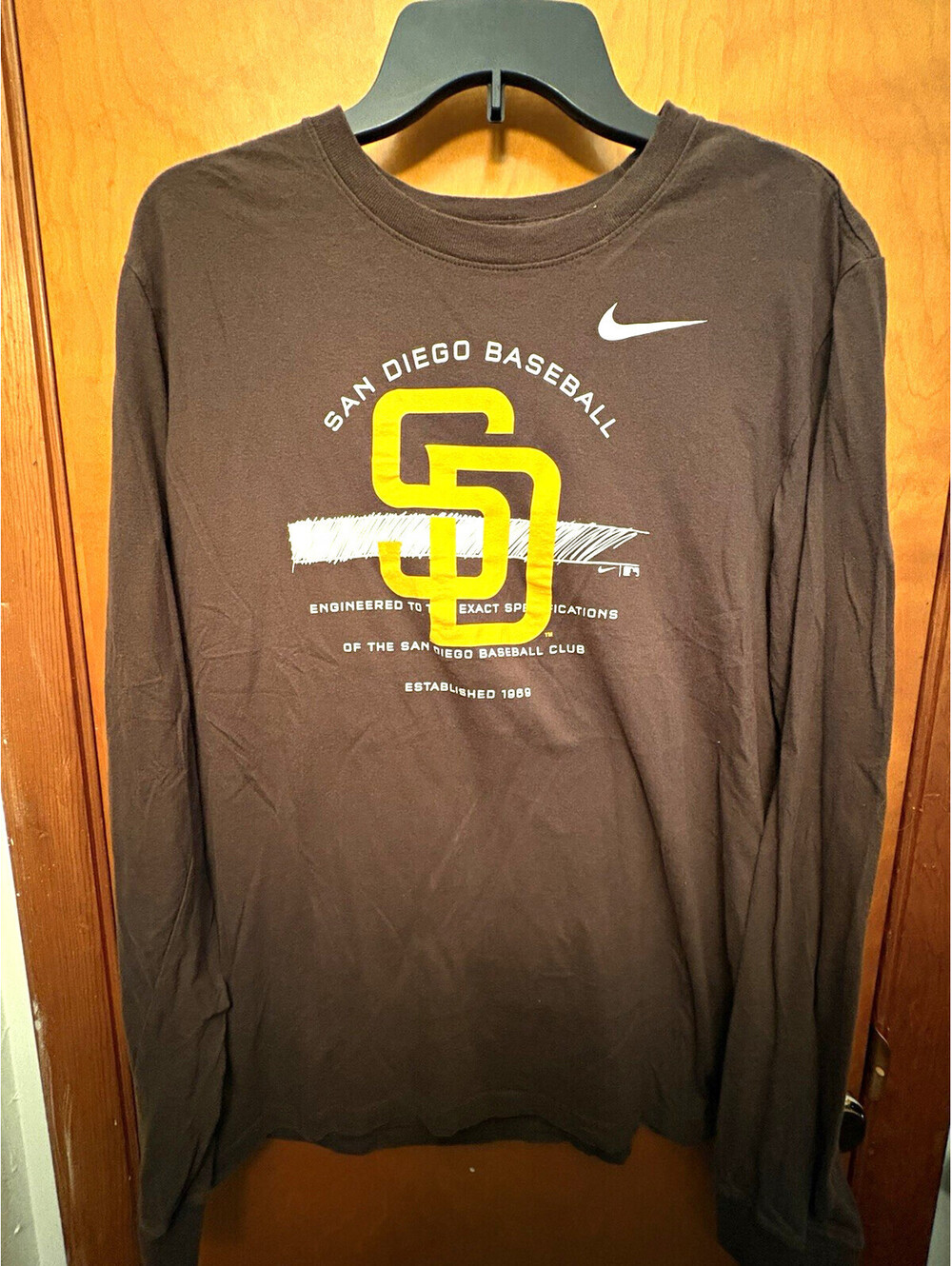 Nike San Diego Padres Long Sleeve Shirt Brown Men’s Large